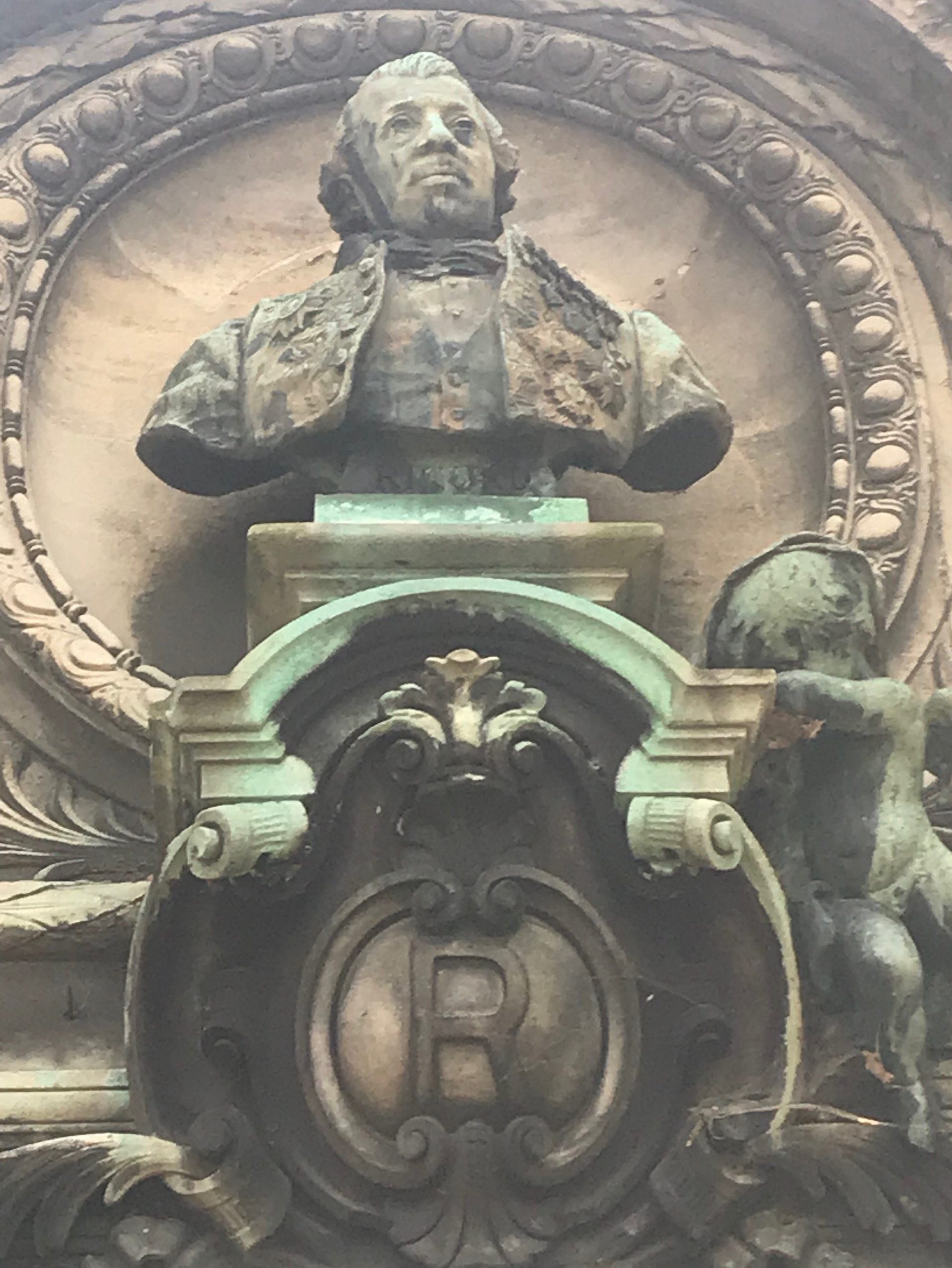 Philippe Ricord's tomb, Paris 4.JPG